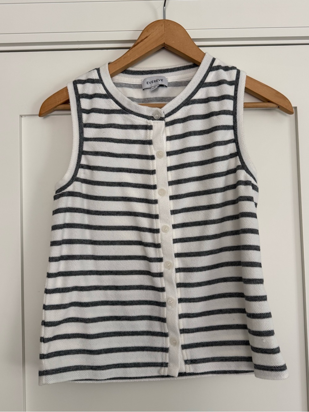 Evereve Dani White and Gray Striped Sleeveless Button-Front Knit Top/Vest Small